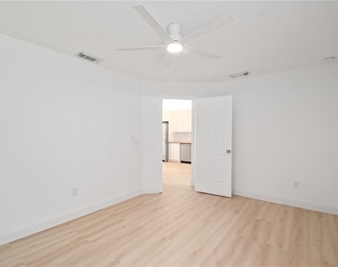 12829 Sw 38th Circle - Photo Thumbnail 28