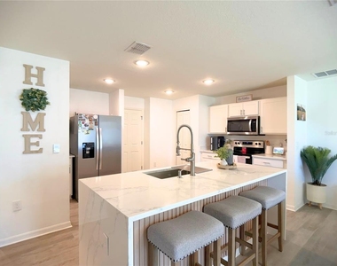4394 Sw 170th Street Road - Photo Thumbnail 7