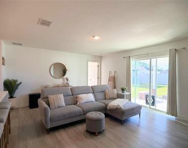 4394 Sw 170th Street Road - Photo Thumbnail 8