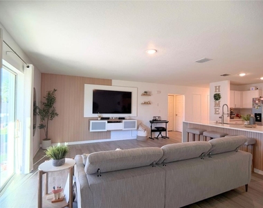4394 Sw 170th Street Road - Photo Thumbnail 9