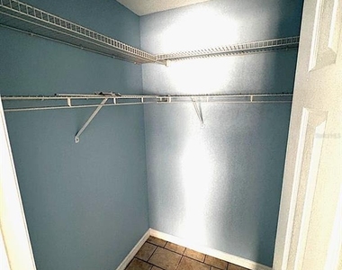 5582 Nw 61st Avenue - Photo Thumbnail 6