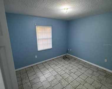 5582 Nw 61st Avenue - Photo Thumbnail 8