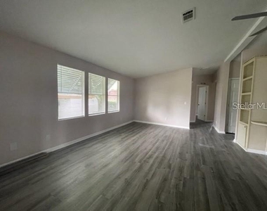 1211 Panama Place - Photo Thumbnail 2