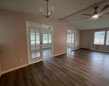 1211 Panama Place - Photo Thumbnail 4