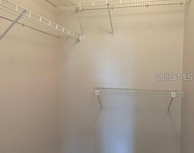 1211 Panama Place - Photo Thumbnail 8