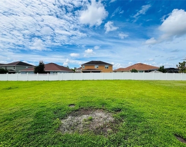 2352 Levante Court - Photo Thumbnail 24
