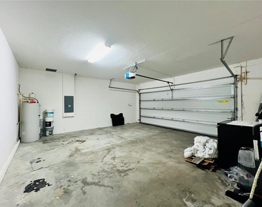 2352 Levante Court - Photo Thumbnail 20