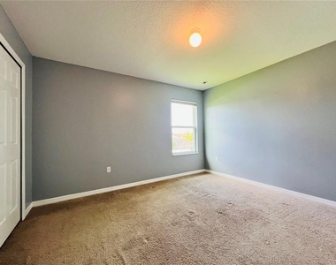 2352 Levante Court - Photo Thumbnail 14