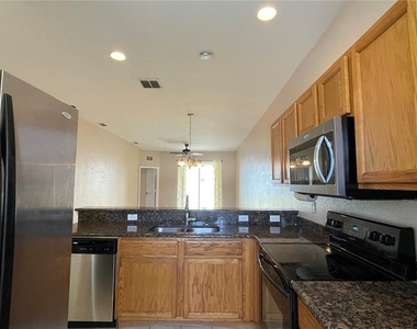 506 Parsley Court - Photo Thumbnail 4