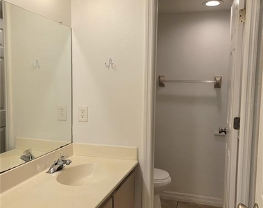 4807 Brighton Terrace - Photo Thumbnail 8