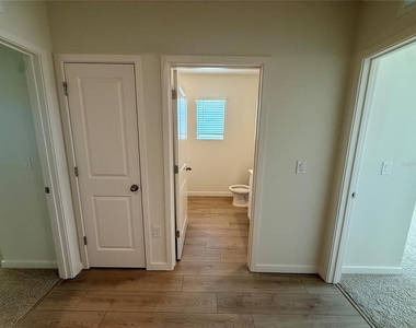 2504 Dorset Court - Photo Thumbnail 5