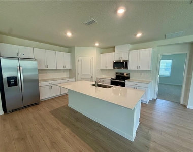 2504 Dorset Court - Photo Thumbnail 20