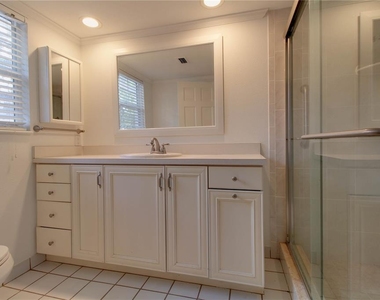 1667 Mizell Avenue - Photo Thumbnail 15