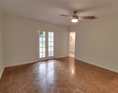 1667 Mizell Avenue - Photo Thumbnail 12