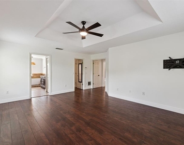 4920 Hook Hollow Circle - Photo Thumbnail 12