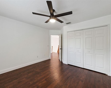 4920 Hook Hollow Circle - Photo Thumbnail 14