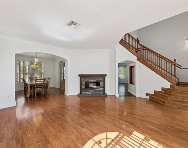 4920 Hook Hollow Circle - Photo Thumbnail 4