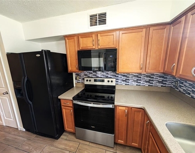 3441 Oak Trail Court - Photo Thumbnail 3