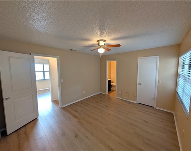3441 Oak Trail Court - Photo Thumbnail 11