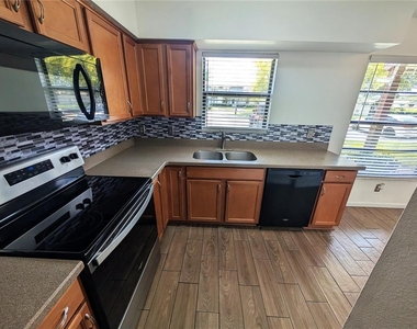 3441 Oak Trail Court - Photo Thumbnail 2