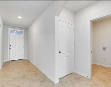 448 Panda Place - Photo Thumbnail 5