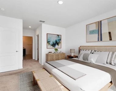 448 Panda Place - Photo Thumbnail 9