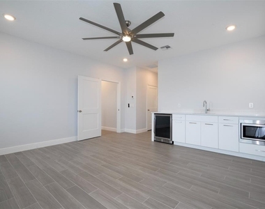 6665 Bridgman Street - Photo Thumbnail 18