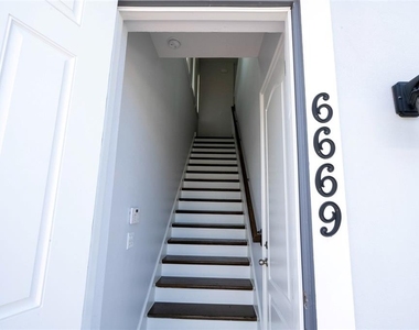 6665 Bridgman Street - Photo Thumbnail 32