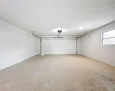 8676 Hillside Drive - Photo Thumbnail 42