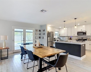 8676 Hillside Drive - Photo Thumbnail 8
