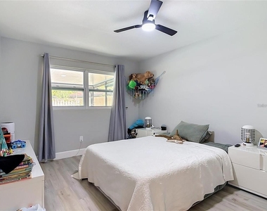 8676 Hillside Drive - Photo Thumbnail 26