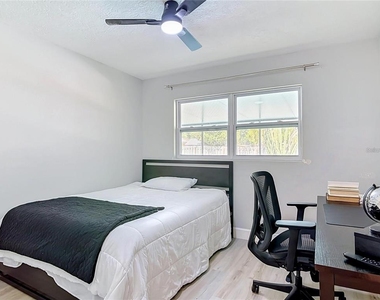 8676 Hillside Drive - Photo Thumbnail 30