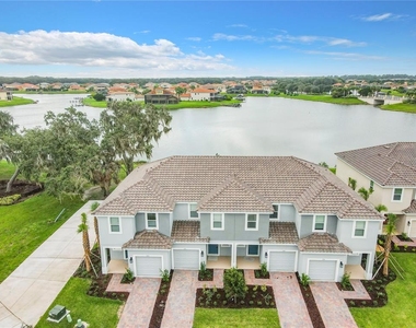 1256 Lago Vista Court - Photo Thumbnail 4