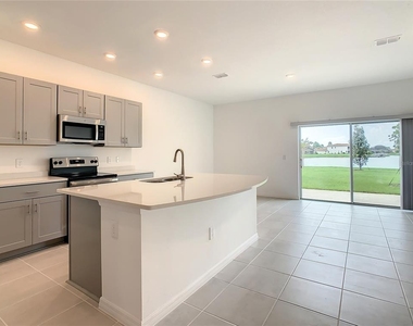 1256 Lago Vista Court - Photo Thumbnail 9