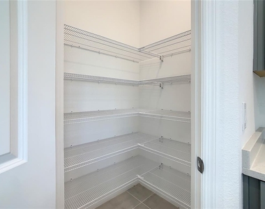 1256 Lago Vista Court - Photo Thumbnail 23
