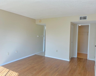 1054 Lotus Cove Court - Photo Thumbnail 12