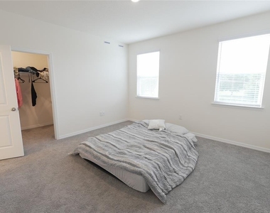 4417 Small Creek Road - Photo Thumbnail 18