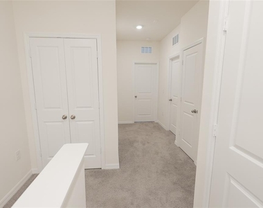 4417 Small Creek Road - Photo Thumbnail 16
