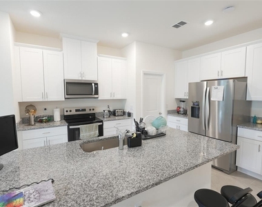 4417 Small Creek Road - Photo Thumbnail 9
