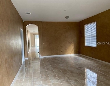 4905 Alavista Drive - Photo Thumbnail 1