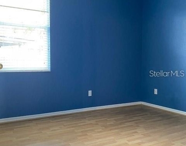 4905 Alavista Drive - Photo Thumbnail 6