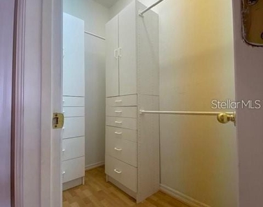 4905 Alavista Drive - Photo Thumbnail 11