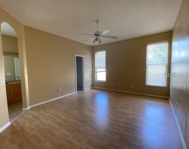 4905 Alavista Drive - Photo Thumbnail 9