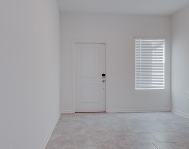 3149 Laurent Loop - Photo Thumbnail 13