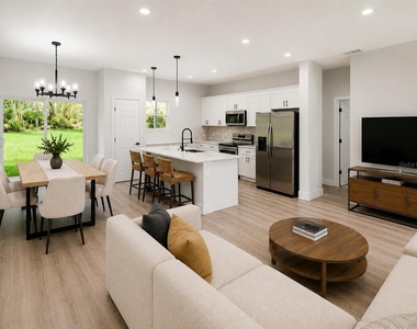 8106 N Galena Avenue - Photo Thumbnail 2