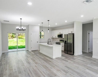 8106 N Galena Avenue - Photo Thumbnail 1