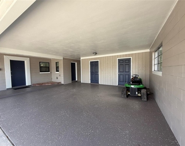 2809 W Fairbanks Avenue - Photo Thumbnail 15