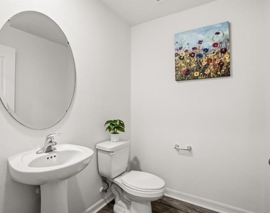 1758 Withernsea Court - Photo Thumbnail 7