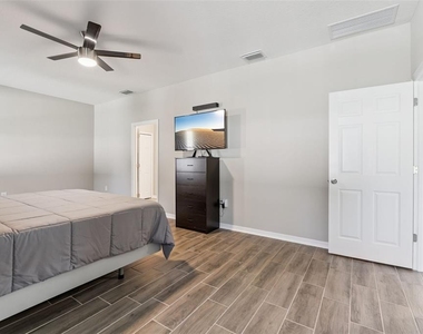 18229 Porfirio Place - Photo Thumbnail 11