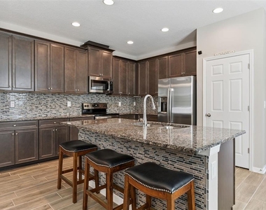 18229 Porfirio Place - Photo Thumbnail 25